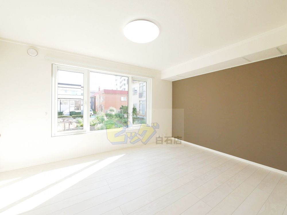 居室・リビング　日当たり良好なリビングです♪