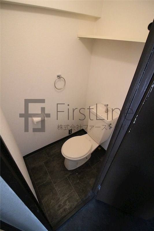 トイレ　※別号室写真です