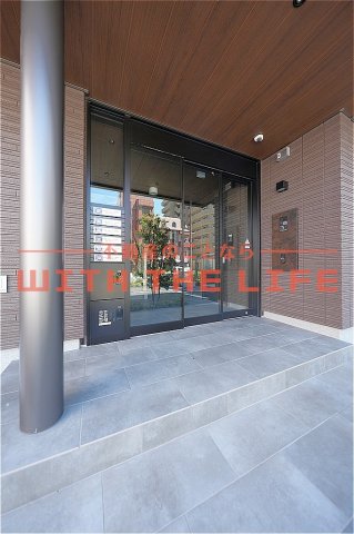 エントランス　建物の内部です