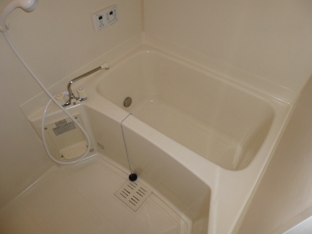 バス・シャワールーム　追い焚きバス