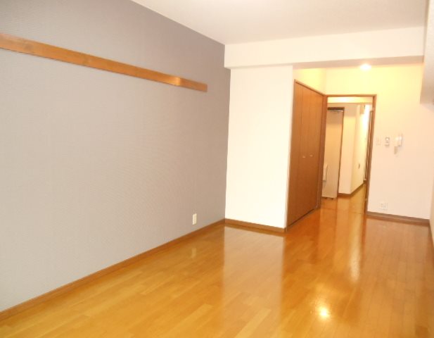 居室・リビング　別号室参考写真