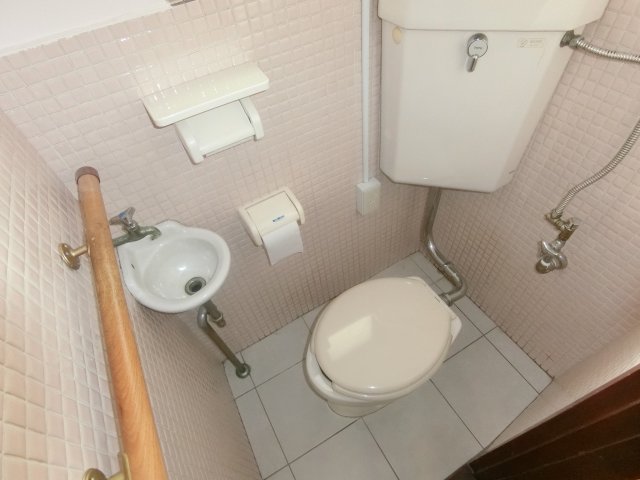 トイレ　【お部屋さがしはラックハウジングにお問合せ下さいませ♪】