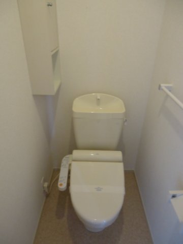 トイレ　清潔感のあるトイレです