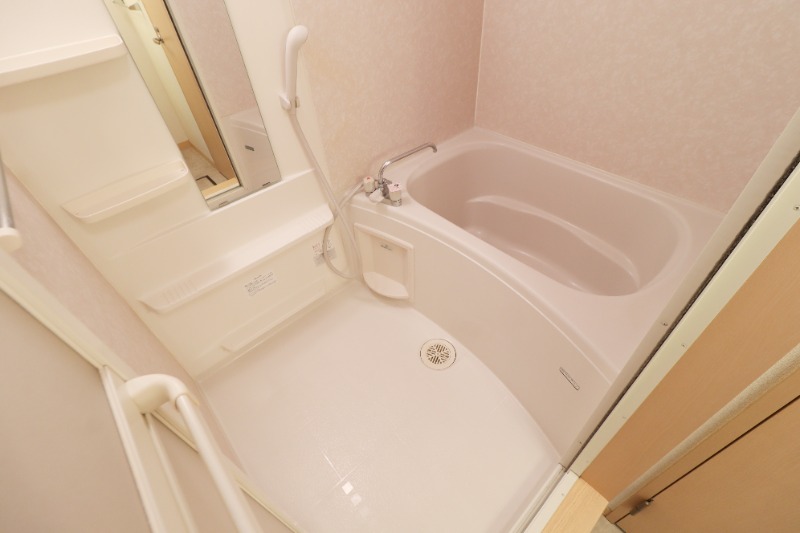 バス・シャワールーム　図面と現状に相違がある場合には現状を優先