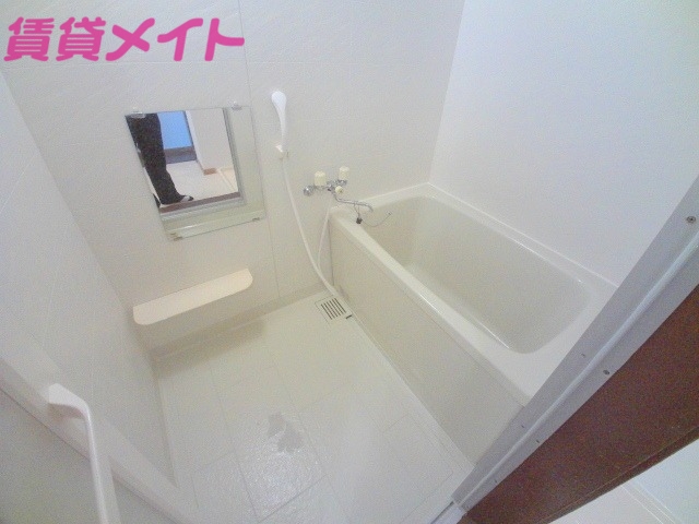 バス・シャワールーム　同物件別室画像