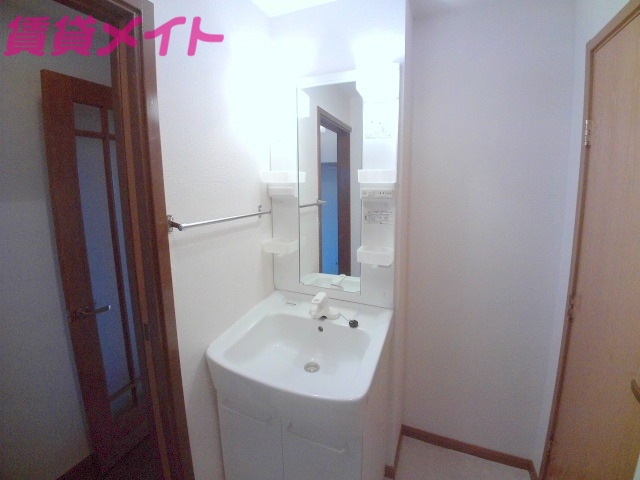 洗面設備　同物件別室画像