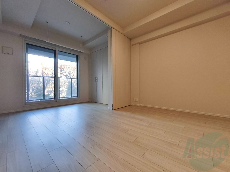 居室・リビング　広くてキレイなお部屋が広がっていて、充実した生活が送れそう。