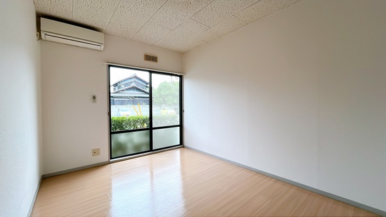 居室・リビング　他号室のお写真です