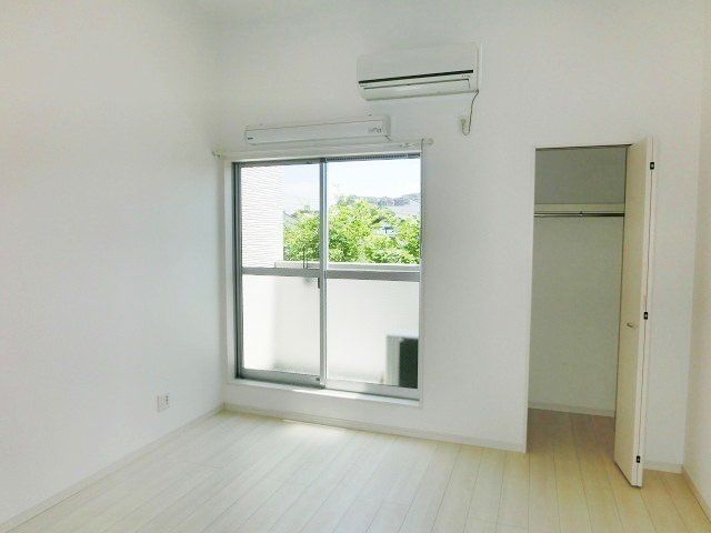 その他部屋・スペース　白を基調としたお部屋です。