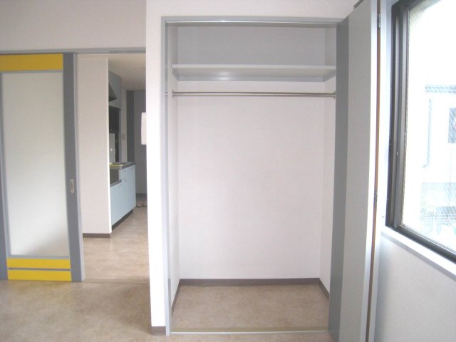 収納　同物件他部屋の写真