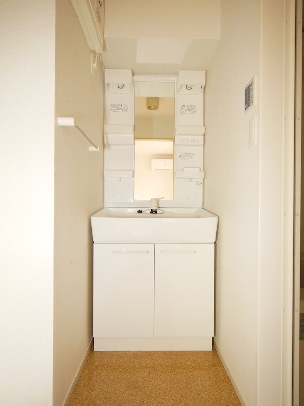 洗面設備　洗面化粧台