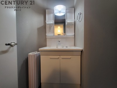 洗面設備　室内洗濯機置き場付きで便利！