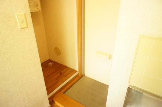 玄関　※参考画像