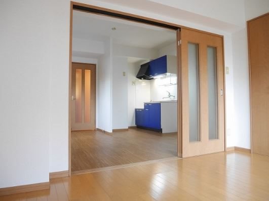 居室・リビング　※別号室の参考写真になります。