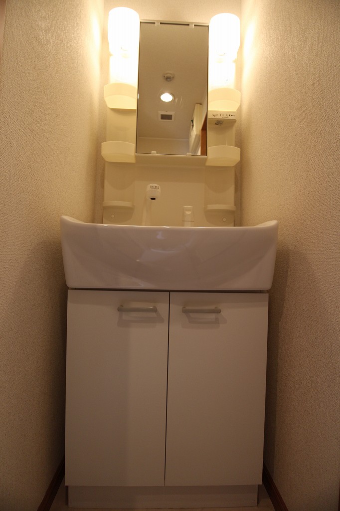 洗面設備　※別号室の参考写真になります。