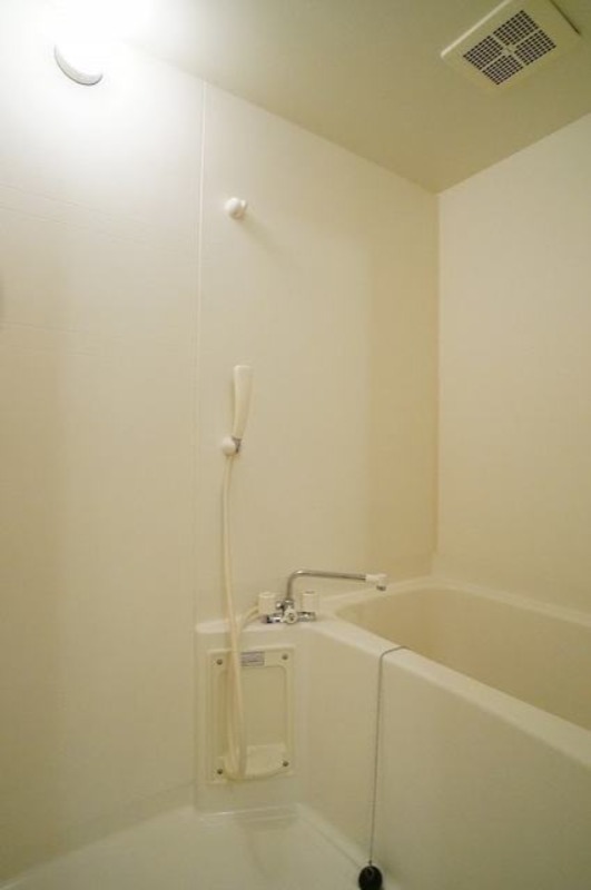 バス・シャワールーム　図面と現状に相違がある場合には現状を優先