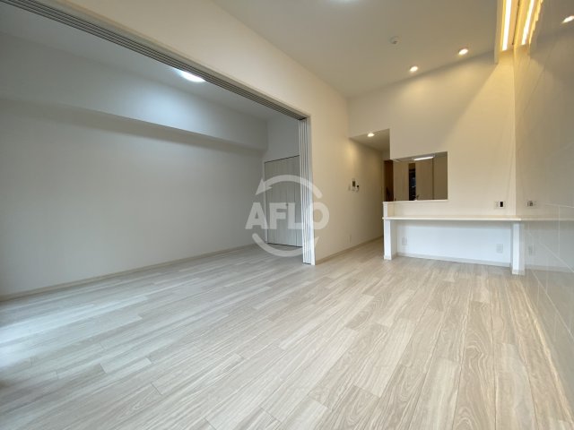 居室・リビング　ディームス福島（旧名：プレジオ福島リバーガーデン）　リビング