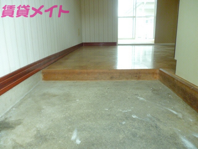 玄関　同型参考写真