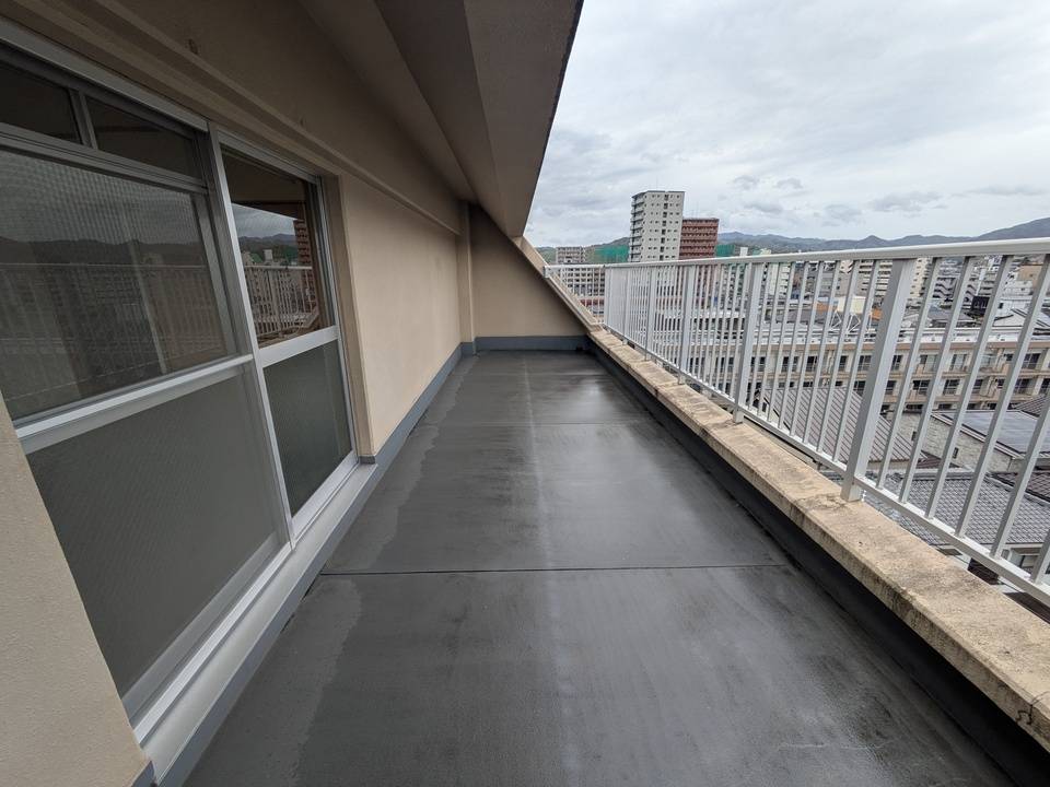 バルコニー　バルコニー