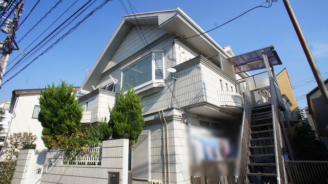 建物外観　３駅以上利用可能で住みやすいお部屋です♪