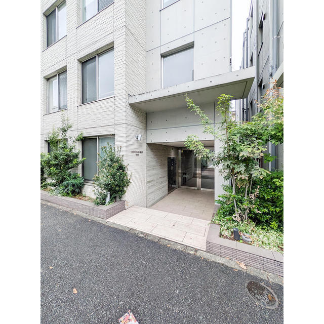 エントランス　建物の内部です