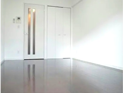 居室・リビング　※同建物内の別部屋参考写真です