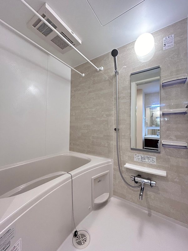 バス・シャワールーム　別室参考写真です