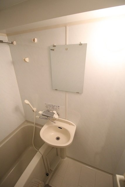 バス・シャワールーム　※別室参考写真