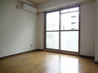 居室・リビング　参考写真です