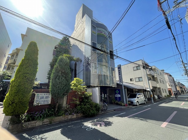 ドラックストア　翔ペガサス御所南薬局（ドラッグストア）まで230m