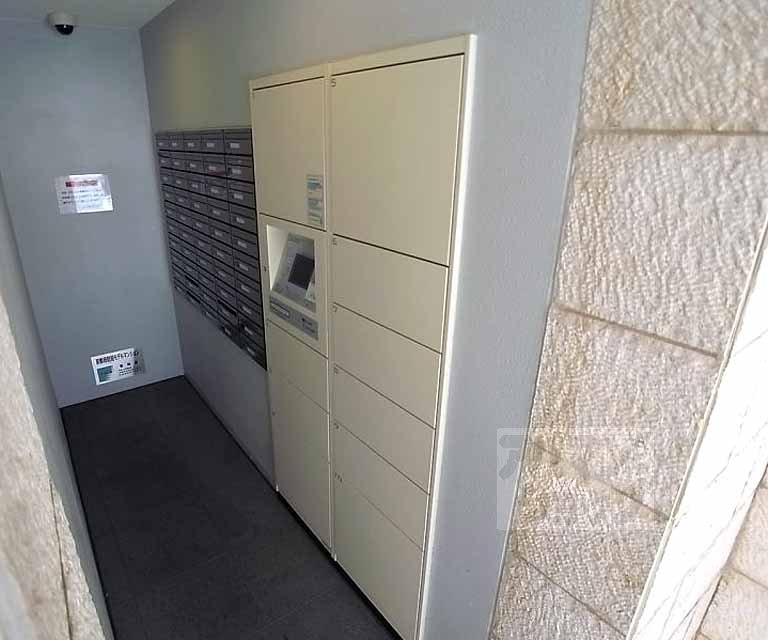 ロビー　宅配ＢＯＸ