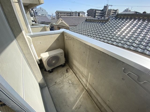 バルコニー　同建物別部屋