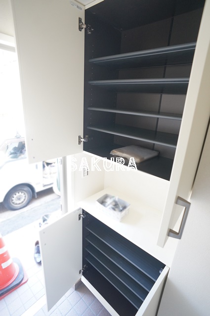 玄関　大容量のシューズボックス♪