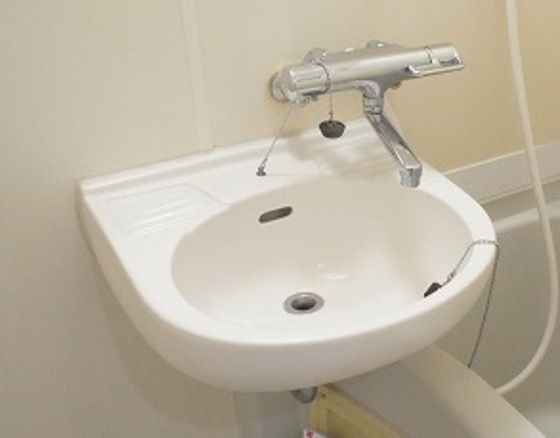 洗面設備　※他号室の写真です