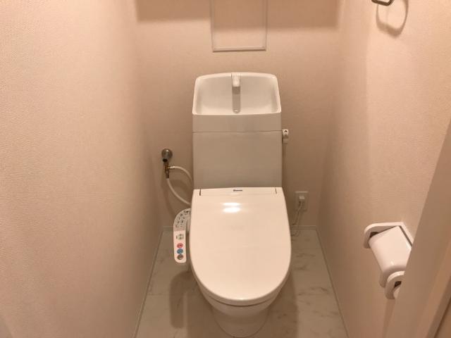 トイレ　シャワー付トイレ