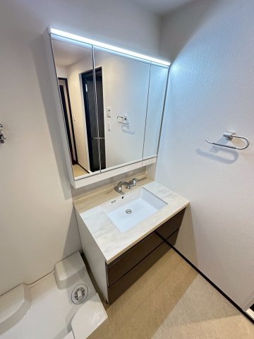 洗面設備　詳細は、RISUMO江坂本店までお問合せください♪