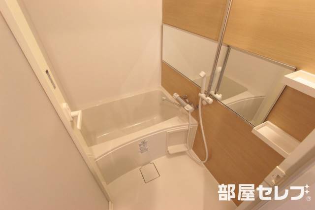 バス・シャワールーム　綺麗なお風呂。