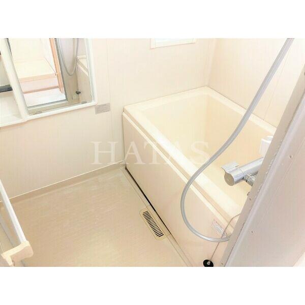 バス・シャワールーム　同物件別部屋です