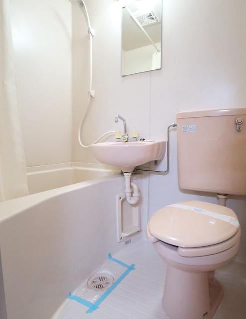 バス・シャワールーム　バス