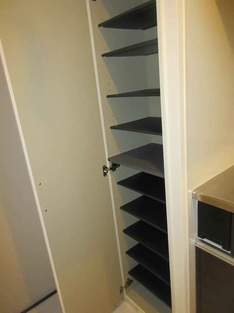 収納　シューズボックス