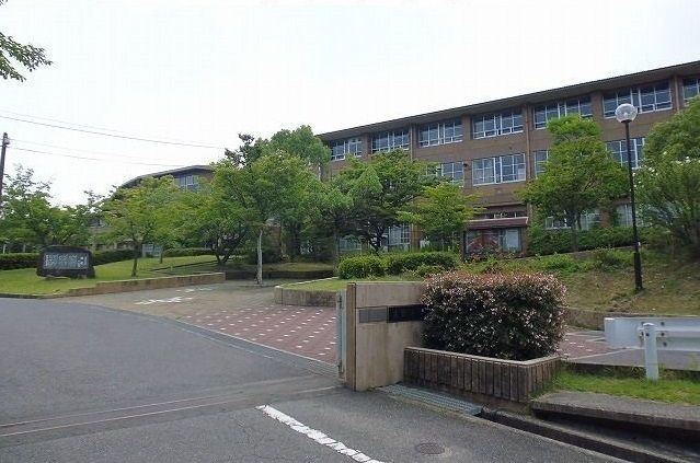 中学校　大野東中学校（中学校）まで2700m