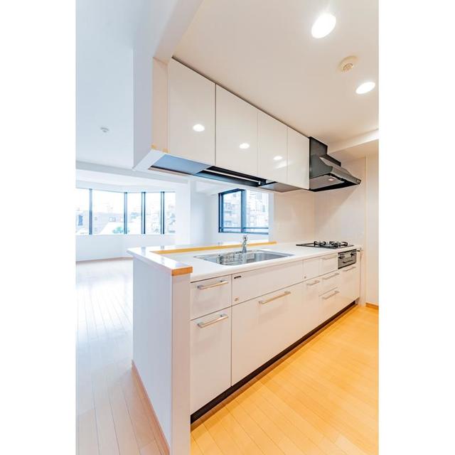 キッチン　※写真は同タイプ住戸です。