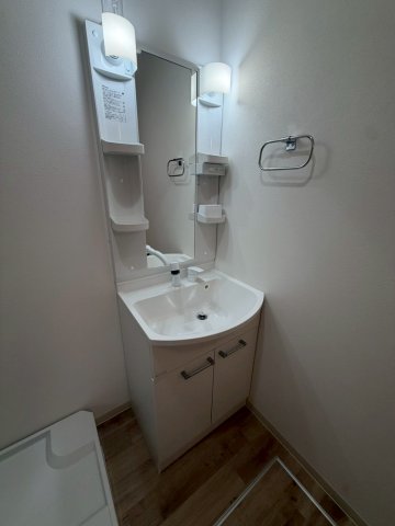 洗面設備　使いやすい洗面所です