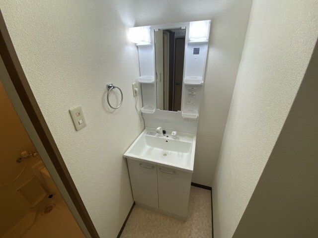 洗面設備　※別室同じ間取りの写真。現況を優先します。