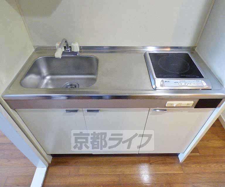 キッチン　キッチンです。