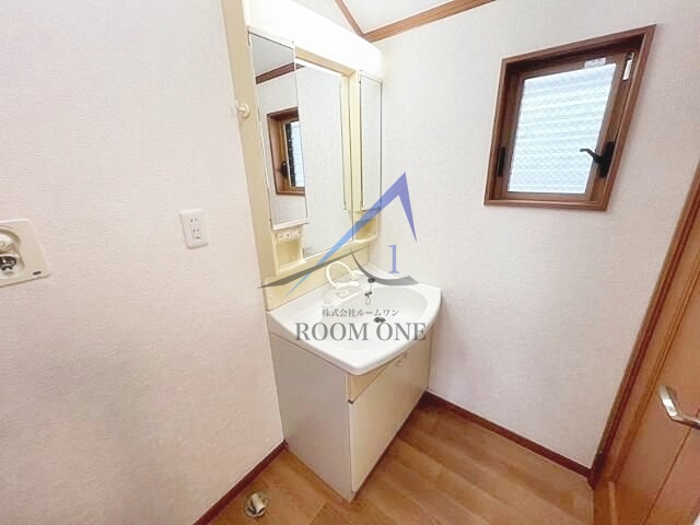 洗面設備　洗面台です。