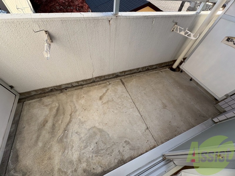 バルコニー　バルコニーもございます。広々としていますね。