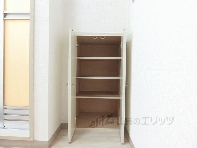 その他設備　下駄箱