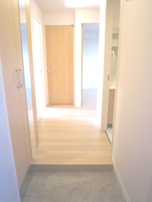 玄関　103号室写真使用