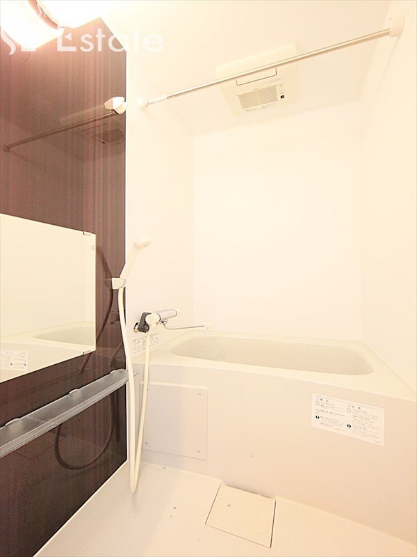 バス・シャワールーム　バスルーム